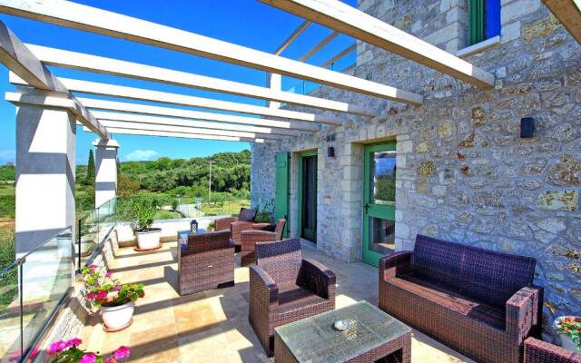 Villa Elaia by MediterraneanVillas
