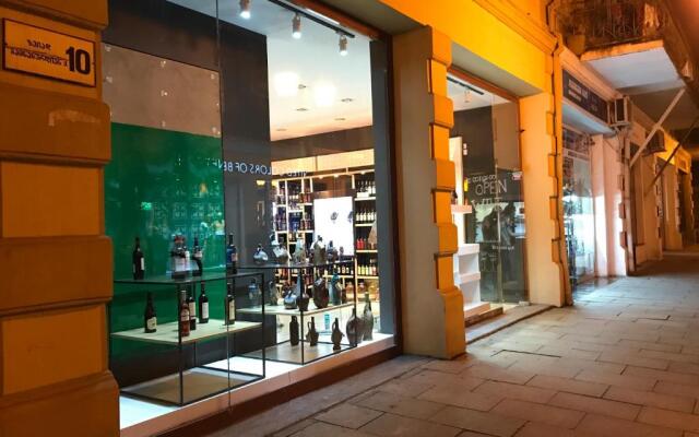 Old batumi apartment on Kostava 9