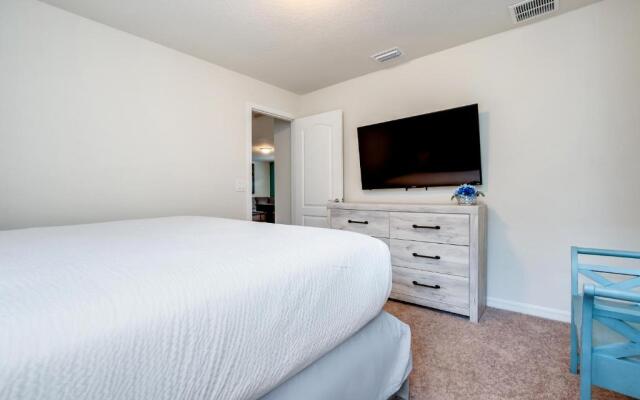 Private Pool Home w/ Spa, Game Room, BBQ & More!