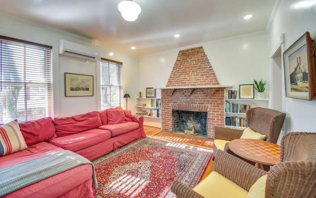 Radiant Gloucester House w/ Private Porch!