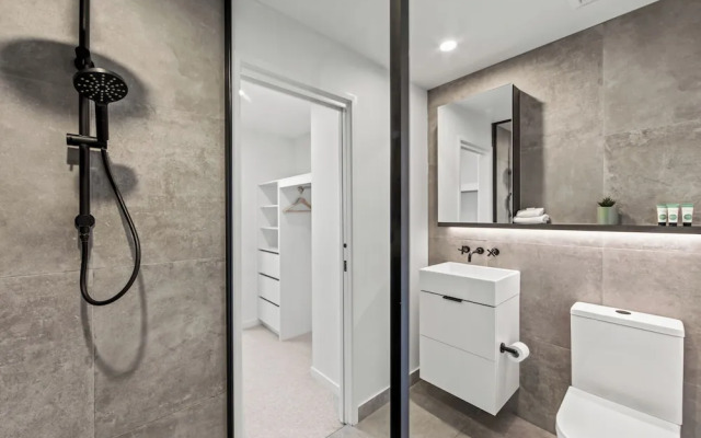 Fortitude Valley Apartments by CLLIX