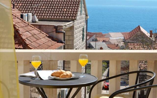Stunning Apartment in Bol