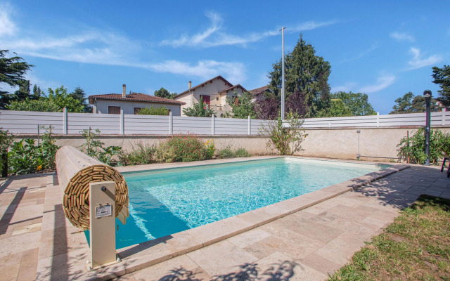 Cozy Bergerac Haven w/ Pool