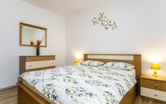 Holiday House Snjezana