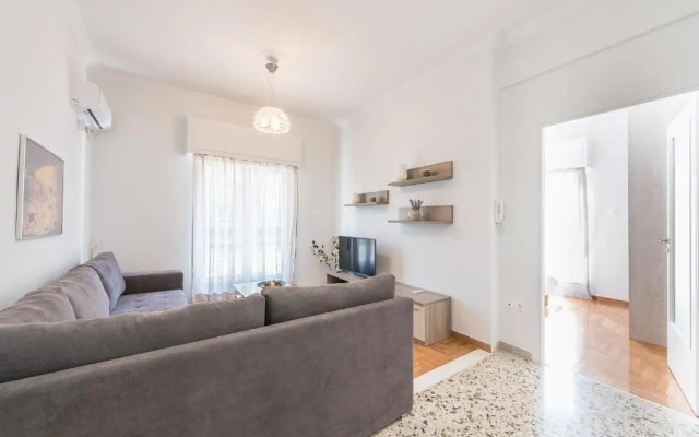 Bright apt in the heart of Athens