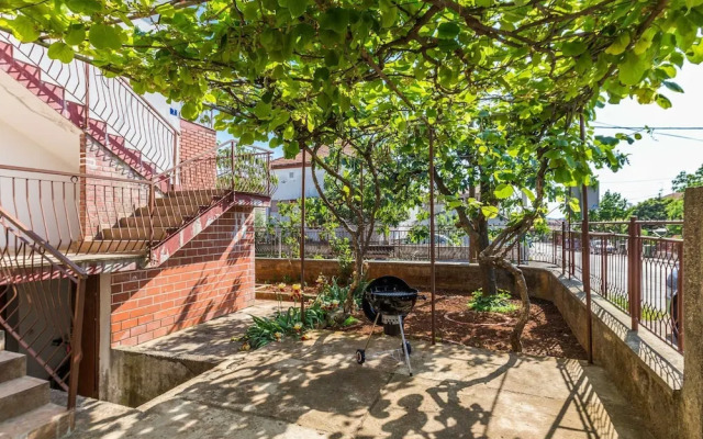 Spacious Zadar Apartments Near Beach