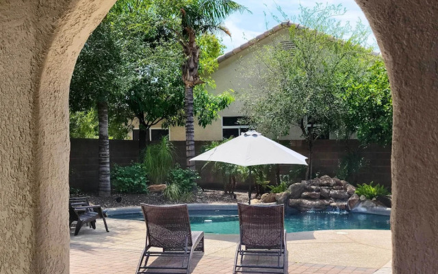 Beautiful Backyard: Comfortable Phoenix Getaway!