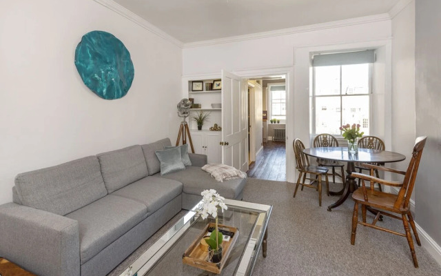 Duke Street City Center Apartment