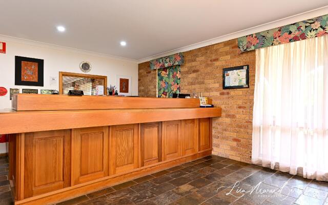 Narrandera Club Motor Inn