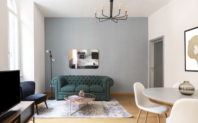 Lovely Trevi Suites by Sonder