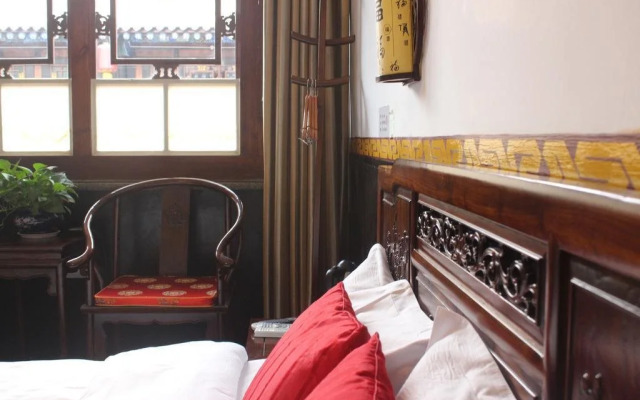 City Wall Old House.Ji Residence