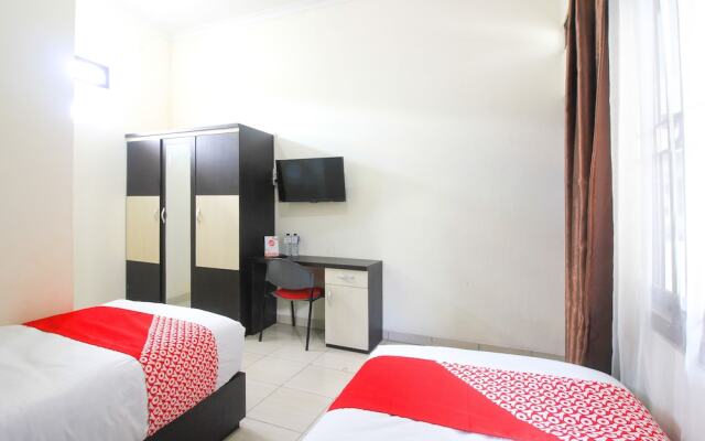 OYO 962 Family Homestay