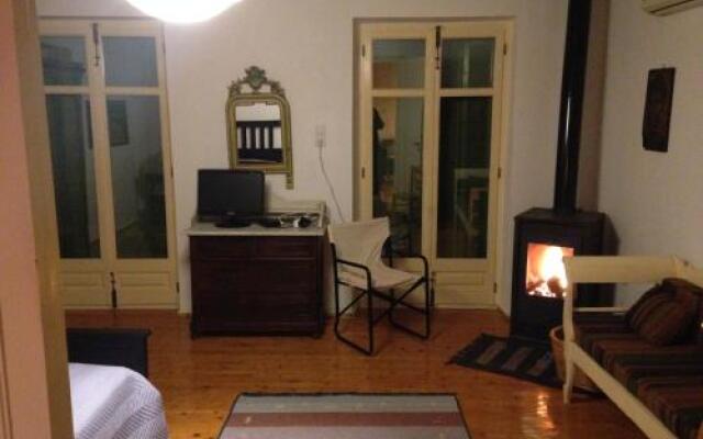 Mistra Estates Villa The Vine