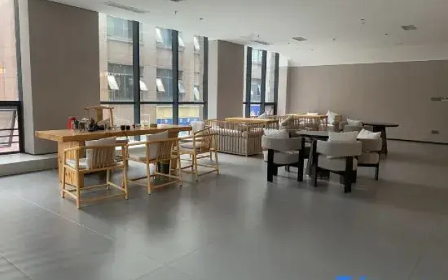 Manju Hotel (People's Square Fuquan )