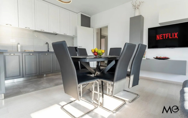 MoHost Dynamic - Modern 2BR Apartment