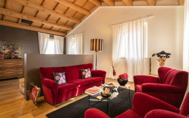 CasaVostra - Ambience Suites