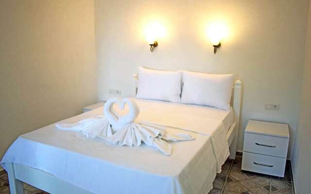 Saranda Teras Pansiyon