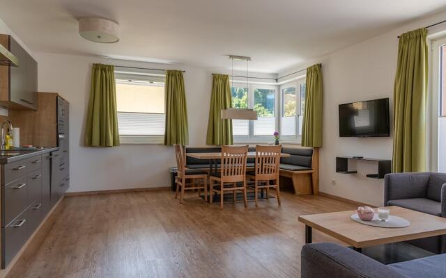 Fourteen 2 2 Zell am See S P