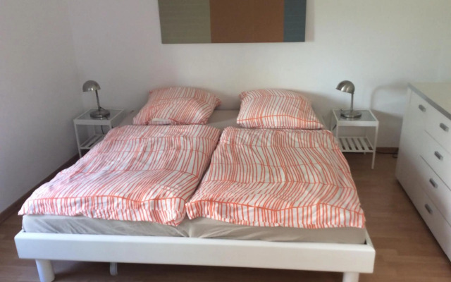 Altstadt Bonn mit eigenem Parkplatz und Garten