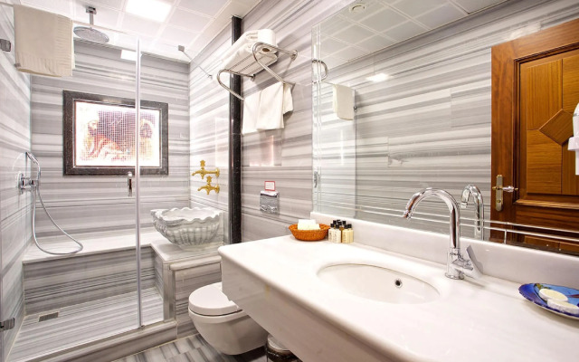 Seven Hills Hotel - Special Class