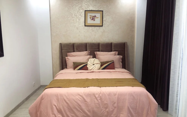 Iris Apartment
