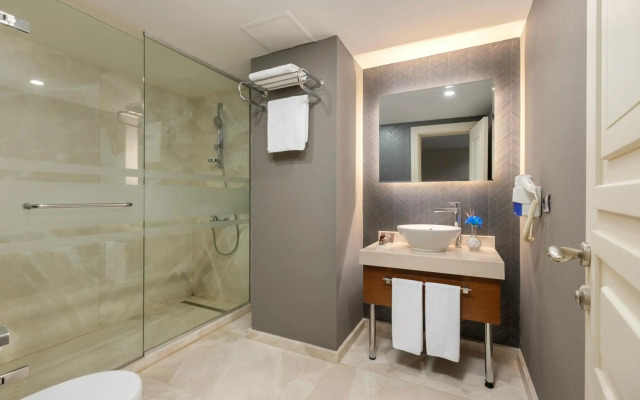 Miracle Istanbul Asia Airport Hotel & Spa