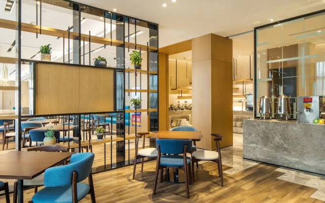 Holiday Inn Express Shaoxing Paojiang by IHG