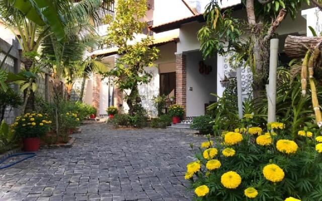 Nhu House Bungalow