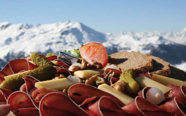 Alpine Smart Residence