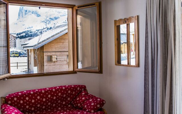 Apartment in Wooden Building in the Nice Superdévoluy
