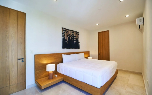 Pure Condos 304 By Lockey