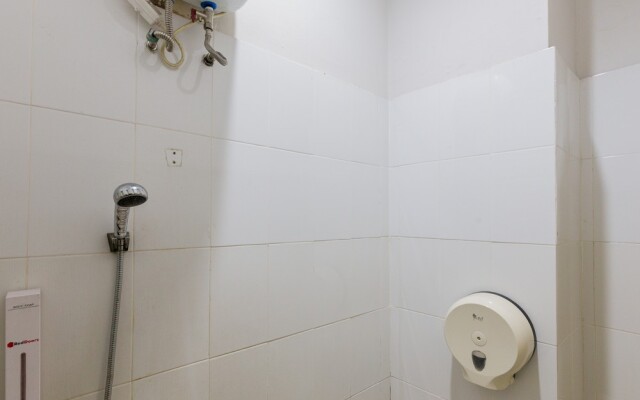 RedDoorz near Taman Flora Bratang Surabaya