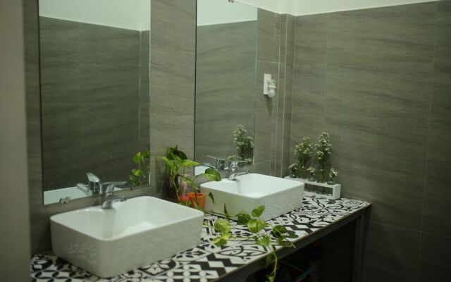 L hostel