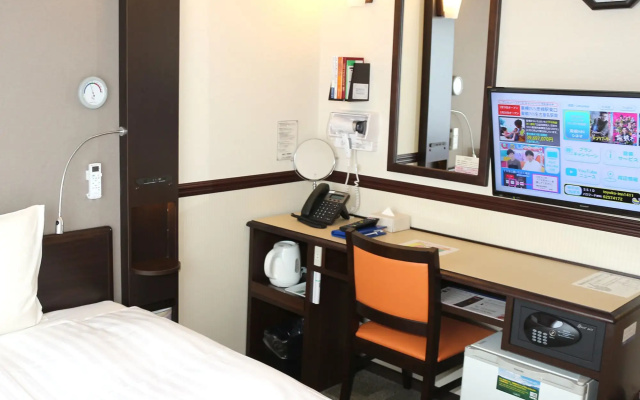 Toyoko Inn Toyama Station Shinkansen 2 – Guest Rooms – Toyama