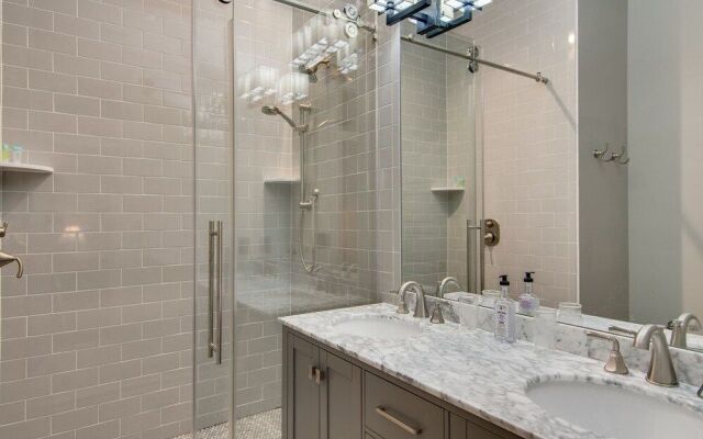 563 King Signature Apartments