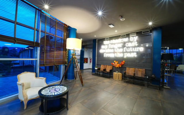 La Meridiana Bleisure Hotel
