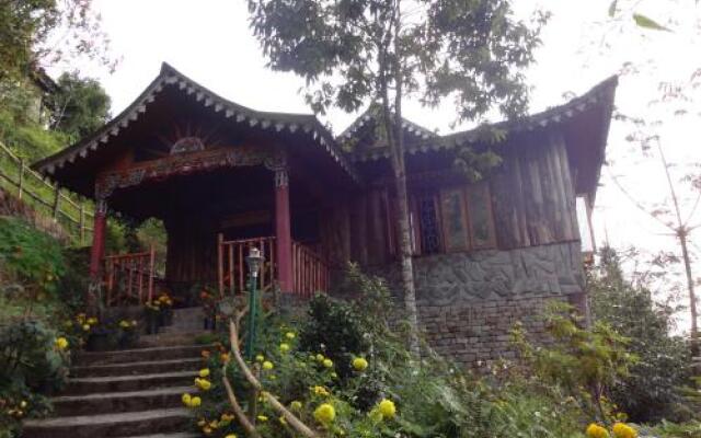 Seven Hills Resort