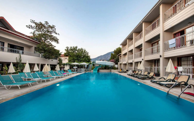 Golden Life Resort Hotel & Spa