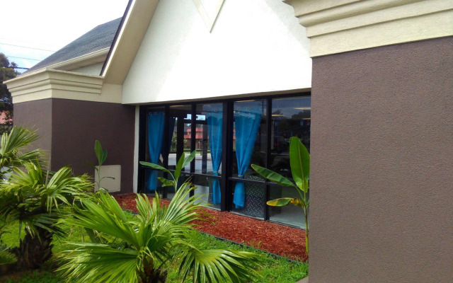 Regency inn and Suites