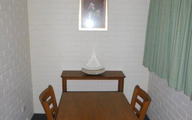 Greenways Apartments