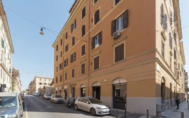 San Lorenzo Modern Flat