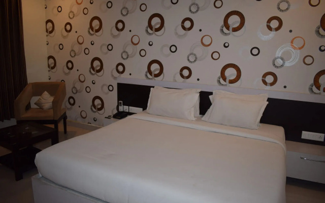 OYO Premium Villianur Thirubuvanai
