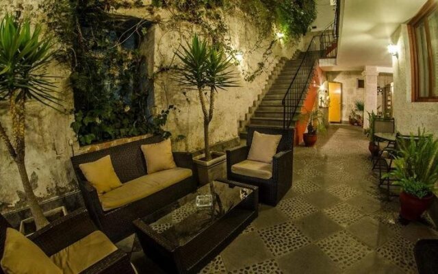 El Patio de Elisa