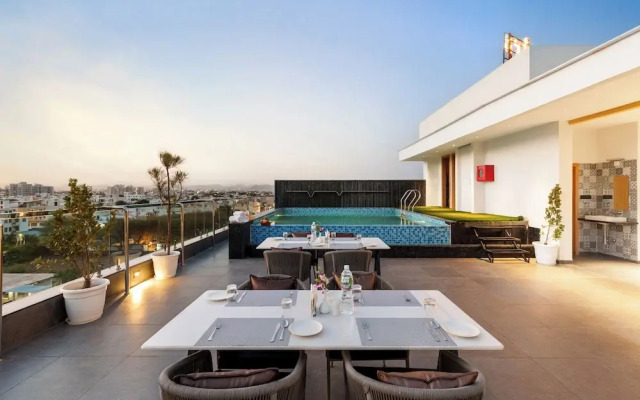 7 Rays Hotel