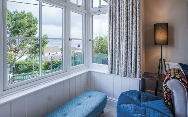 Overland Road 4 Bed House Mumbles