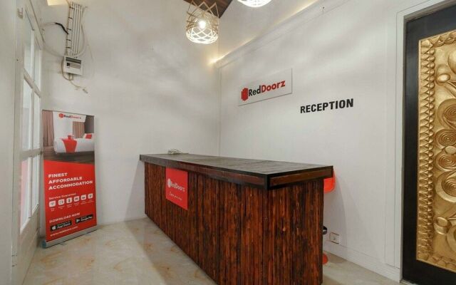 RedDoorz Syariah near Suzuya Mall Banda Aceh 2