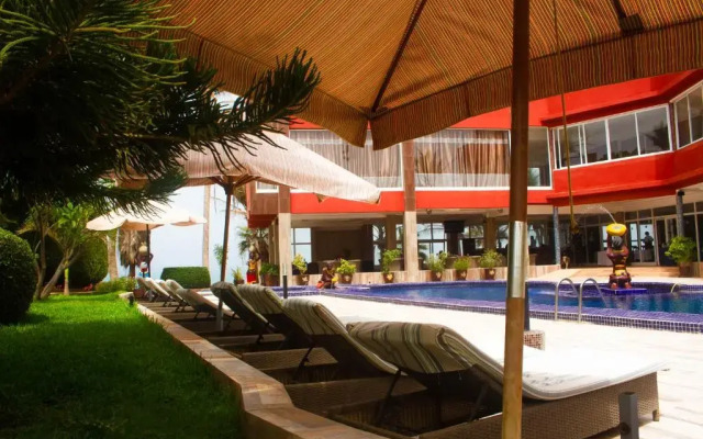 Iris Toubab Hotel