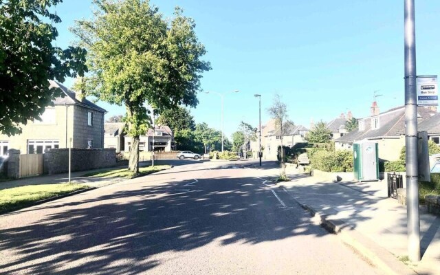 The Summit West End - 1BR Cosy Flat, Central, Wifi