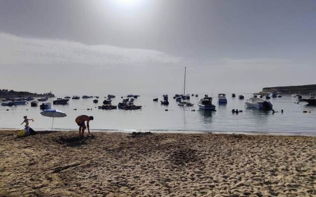 Peaceful Haven With Stunning Views Close to sea