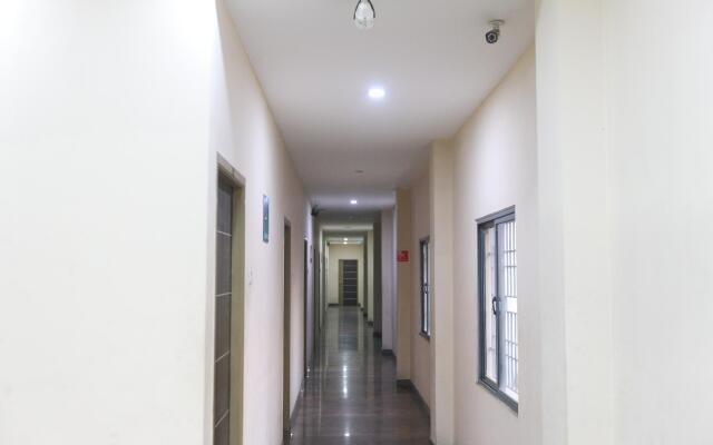 OYO 1246 Raaj Residency